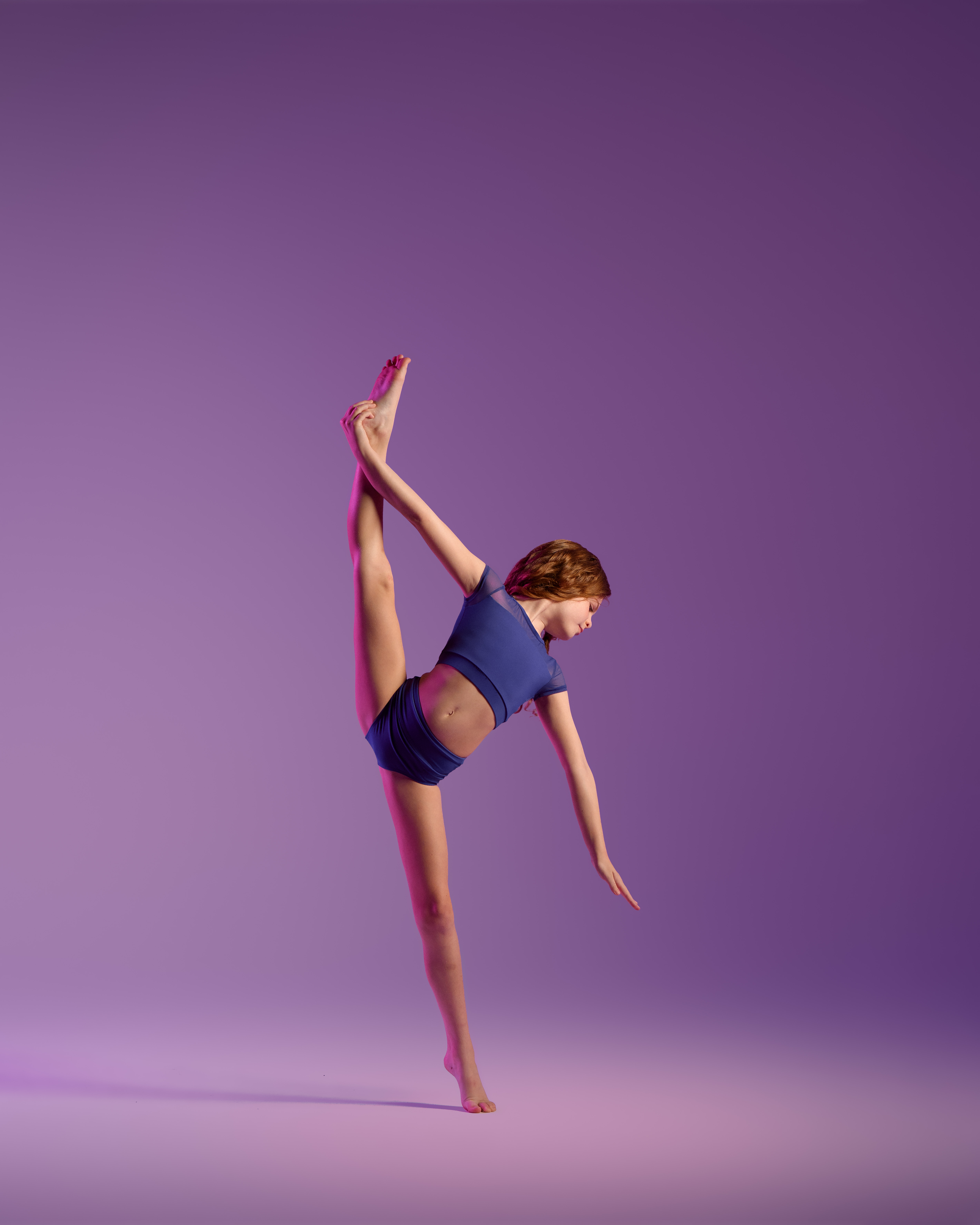 CK Dance hip-hop one-handed handstand
