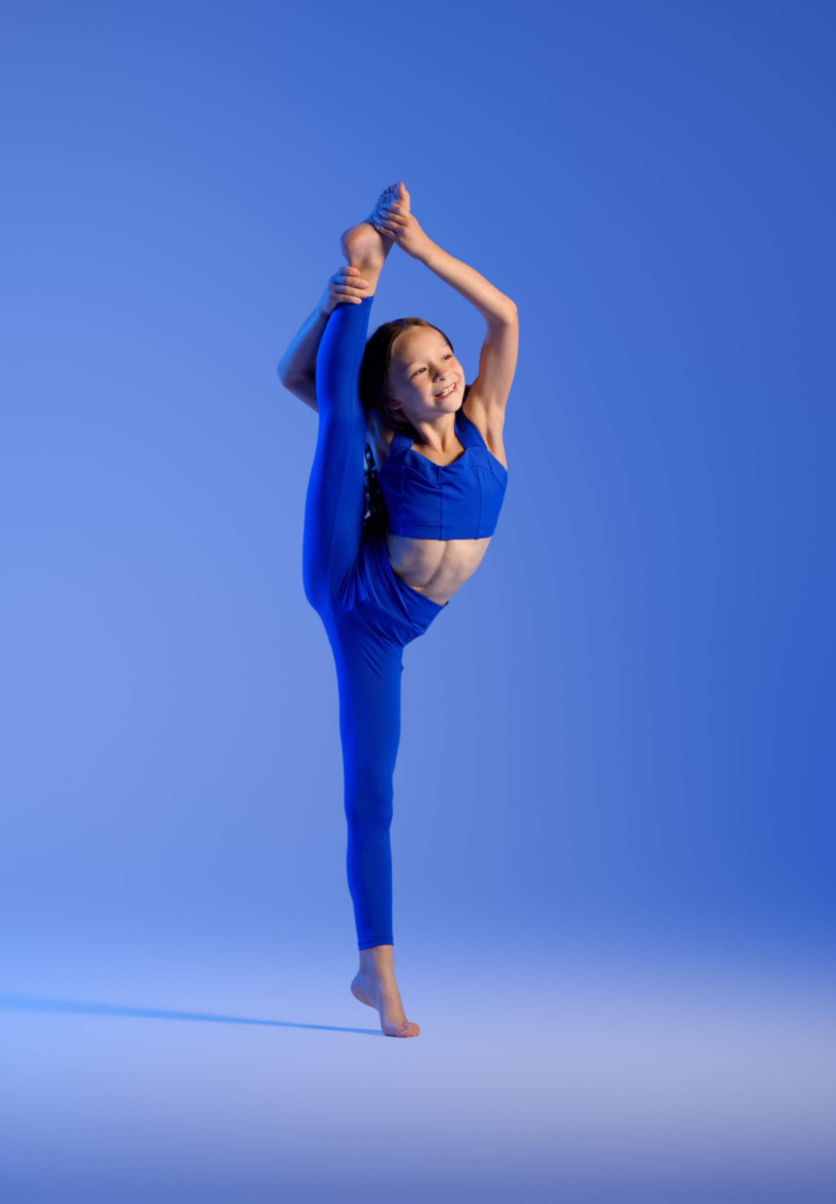 CK Dance student airborne split